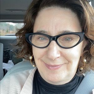 Meet your Posher, Nancy